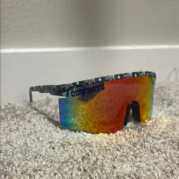 Dallas Cowboys Floral Large Frame Sunglasses - Picture 3 of 9